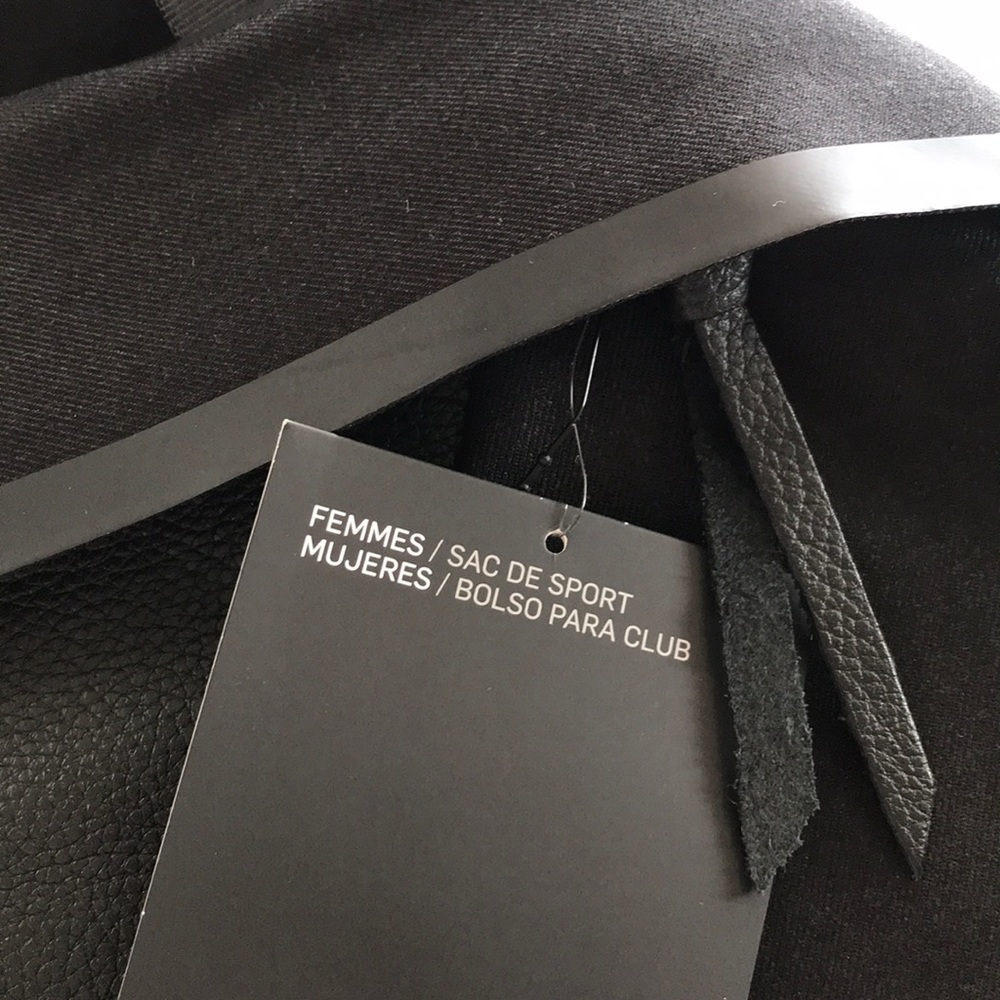 NWT Nike Black legendary large club bag! - Picture 6 of 8